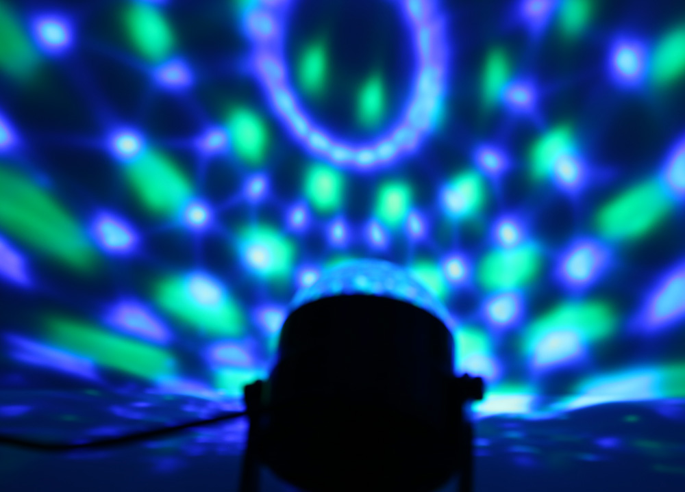 LED RGB Crystal Magic Ball Effect Lights Party Stage Lighting with Remote Controller