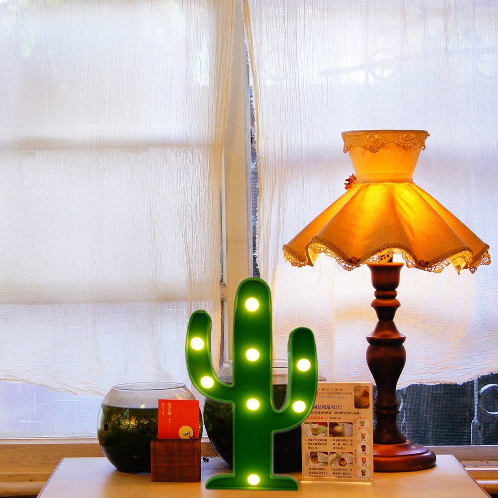 BRELONG 3D Cactus Warm White Decoration Night Light for Kids Room Christmas Wedding 3V