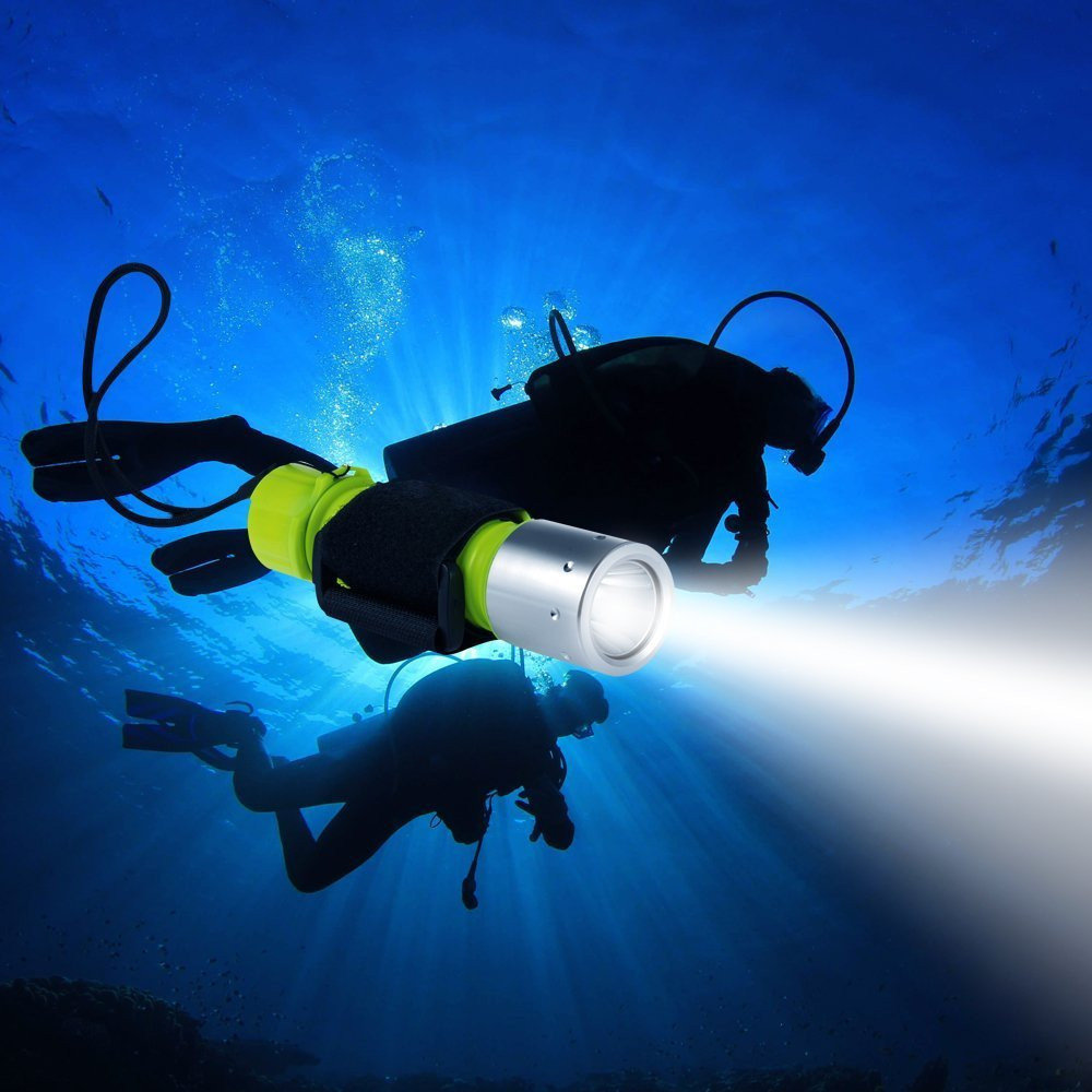1100 Lumen Professional Diving Flashlight Bright LED Submarine Light Scuba Safety Lights Waterproof Underwater Torch