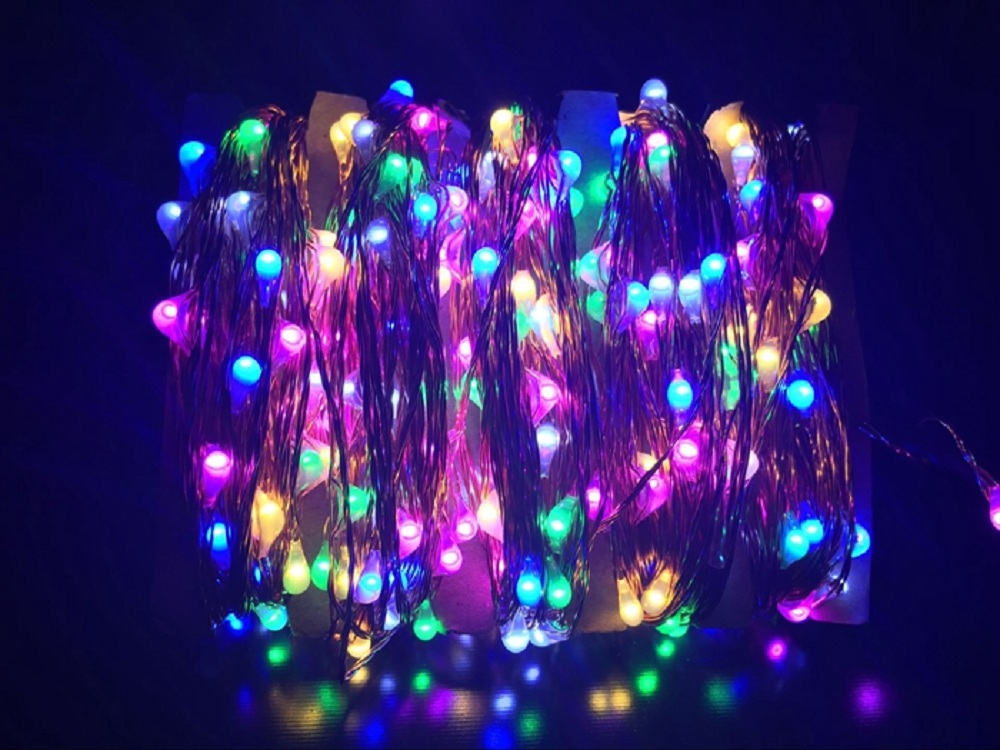 1PC 20M/65.6FT Waterproof Silver Wire 200LEDS LED String Fairy Starry Lights with Power Adapter AC100-240V ( US/EU Plug)