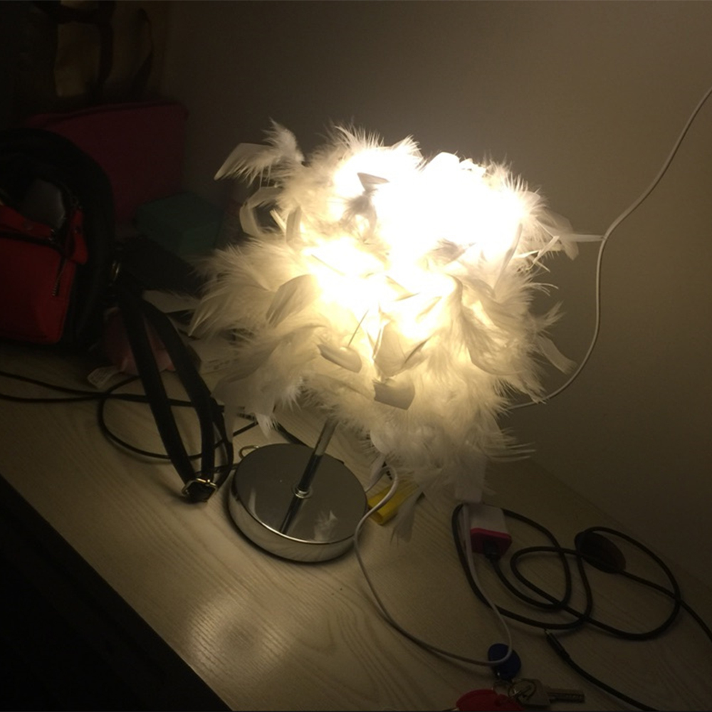 Modern Creative Feather Table Lamp