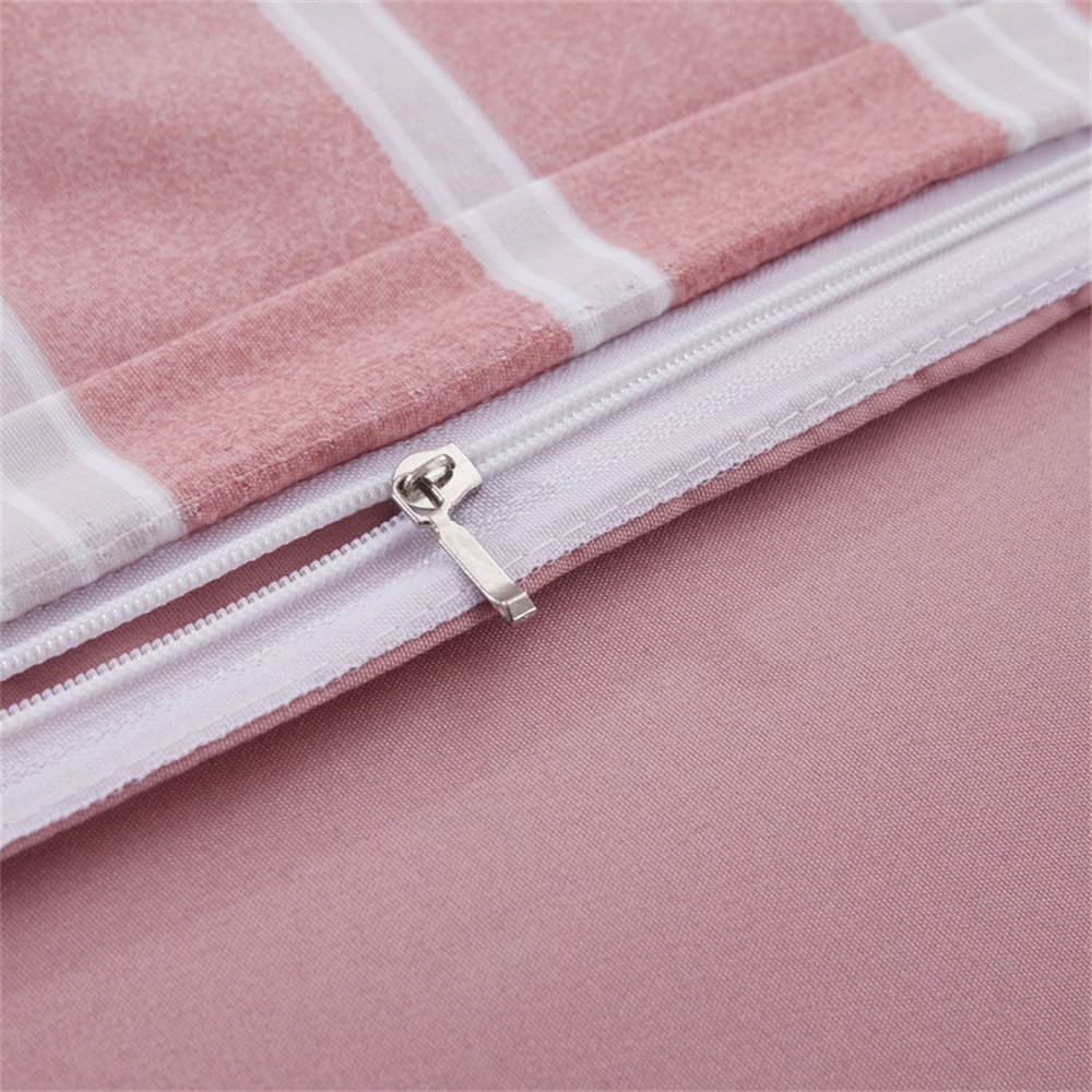 OMONNES Four Sets of Crisp and Simple Sheets on The Bed Are Dusk