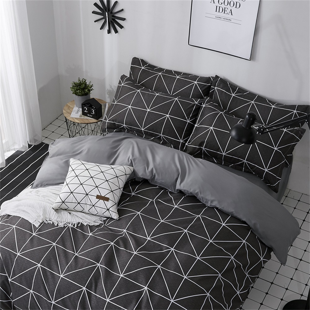 OMONNES Four Simple and Fresh Bed Sheets on The Bed