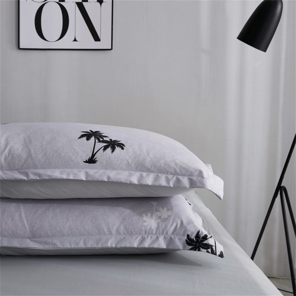 OMONNES Four Simple Bed Sheets Covered with Coconut Forest