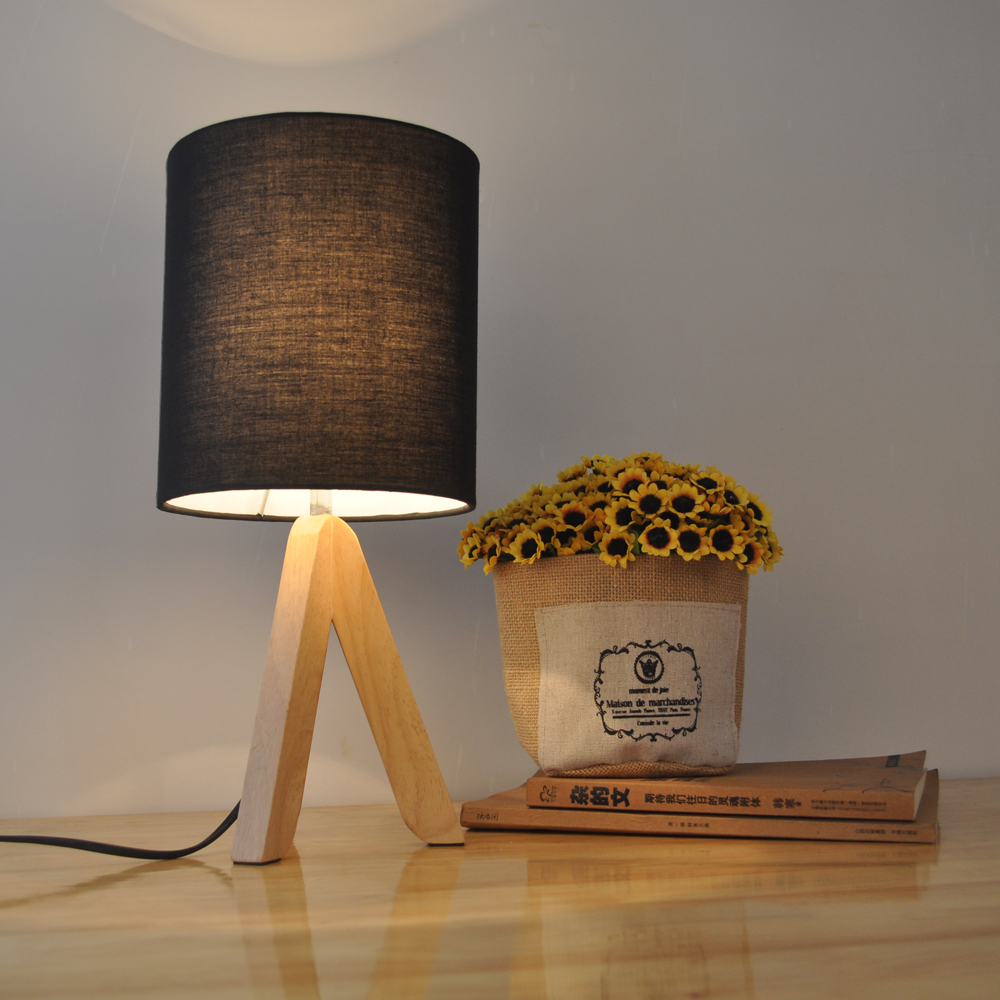Creative Triangle Bracket Desk Lamp for Home